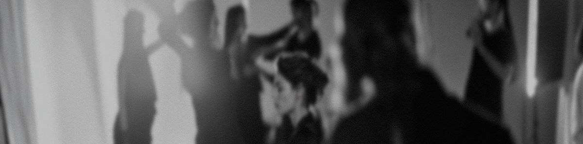 BACKSTAGE WITH BELLAMI