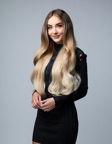 Hair Weft in #18 (Light Ash Blonde) - Stardust Hair Extensions